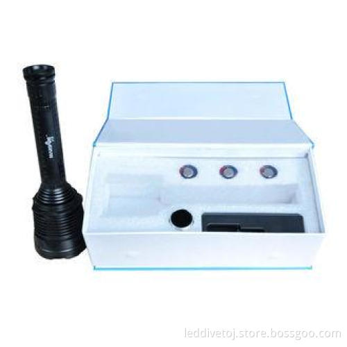 Custom 5 - mode tactical rechargeable flashlight with Batte